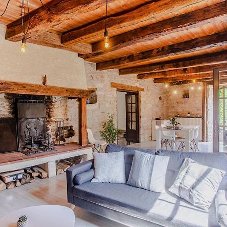 Maison En Pierres Au Coeur Du Village Medieval De Villeneuve Zewnętrze zdjęcie
