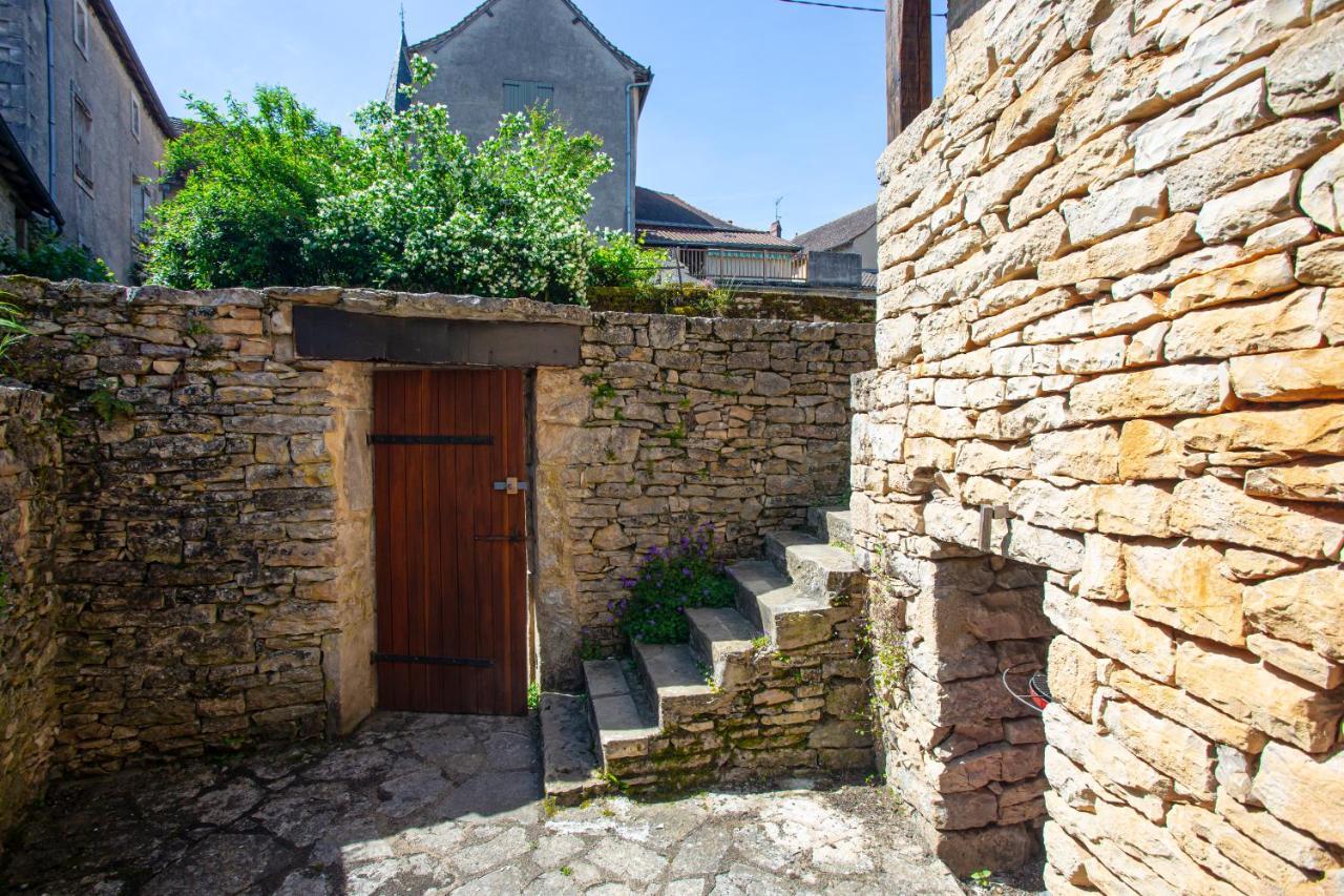Maison En Pierres Au Coeur Du Village Medieval De Villeneuve Zewnętrze zdjęcie