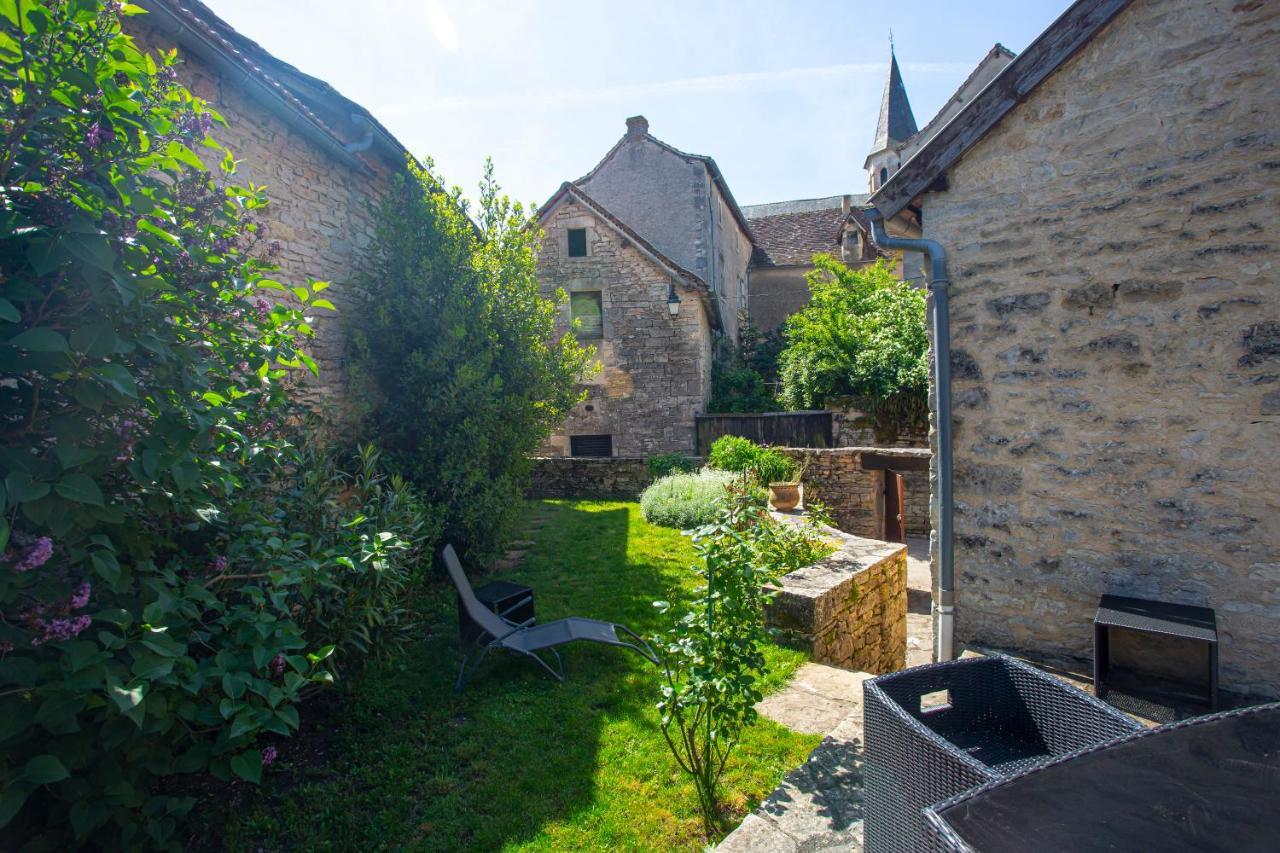 Maison En Pierres Au Coeur Du Village Medieval De Villeneuve Zewnętrze zdjęcie