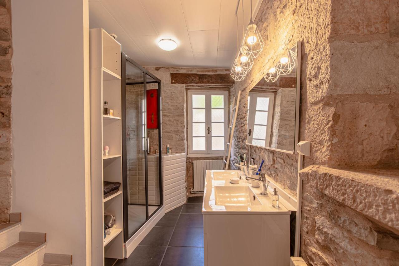 Maison En Pierres Au Coeur Du Village Medieval De Villeneuve Zewnętrze zdjęcie