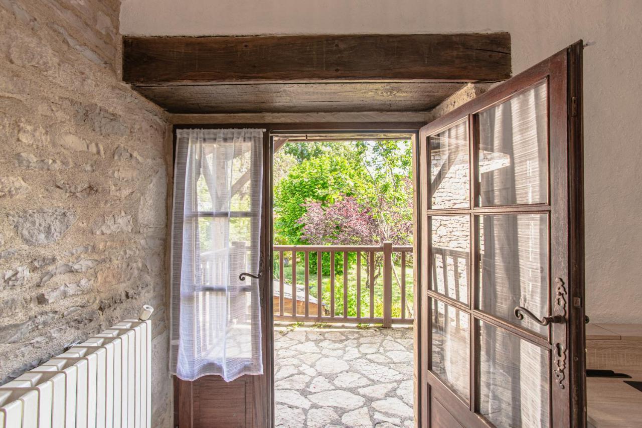 Maison En Pierres Au Coeur Du Village Medieval De Villeneuve Zewnętrze zdjęcie